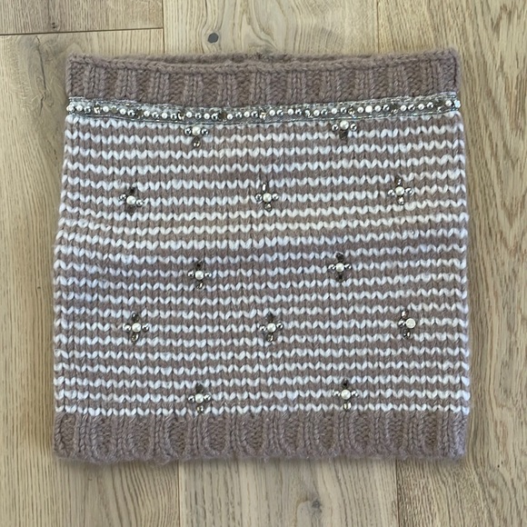 LOFT Infinity Scarf - Picture 1 of 7